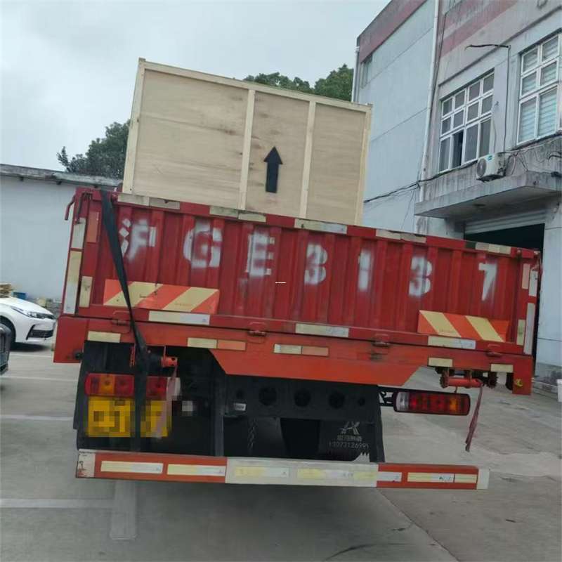 朗县米林县：物流专线的高效货运之旅